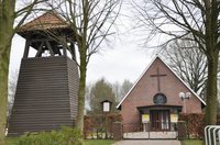 Kirche zu Reekenfeld, Kirche mit hölzernem Turm